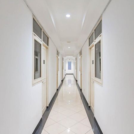 Reddoorz Plus At Buah Batu Bandung Eksteriør billede