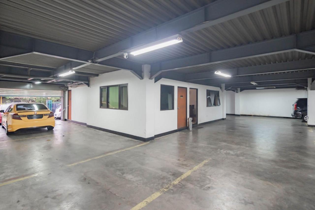 Reddoorz Plus At Buah Batu Bandung Eksteriør billede