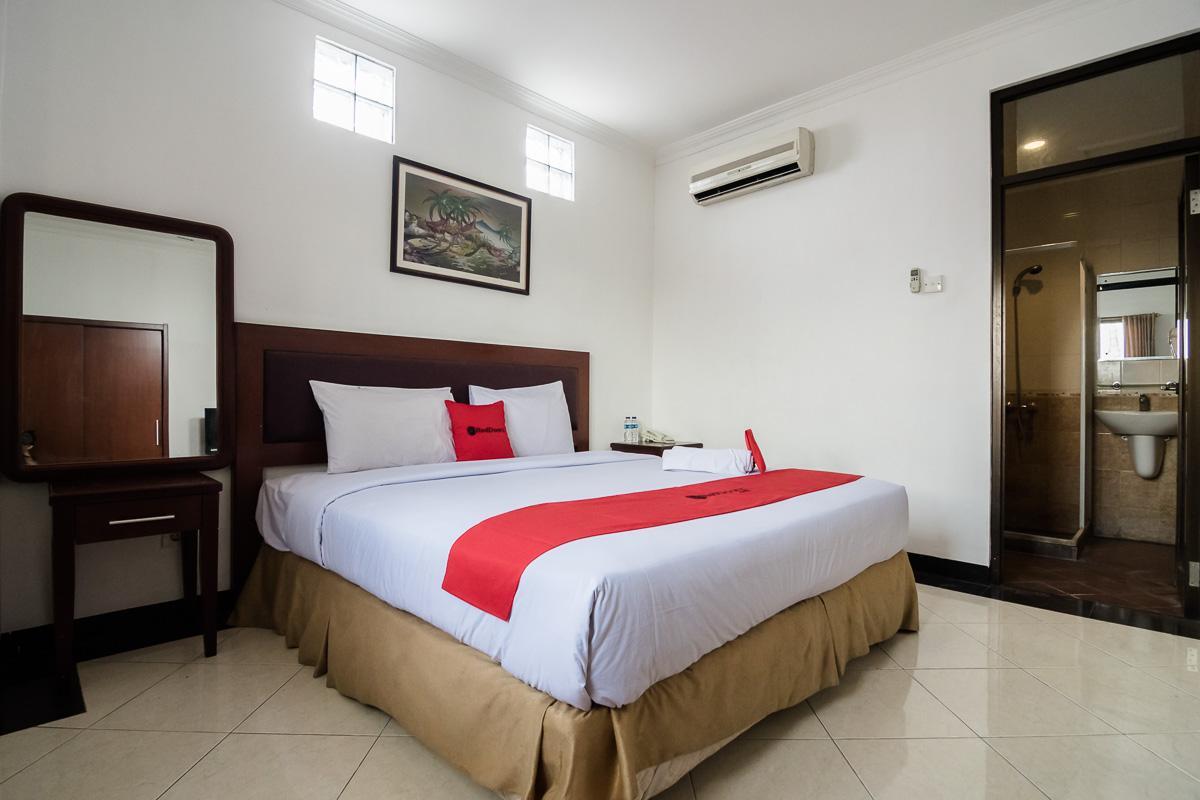 Reddoorz Plus At Buah Batu Bandung Eksteriør billede