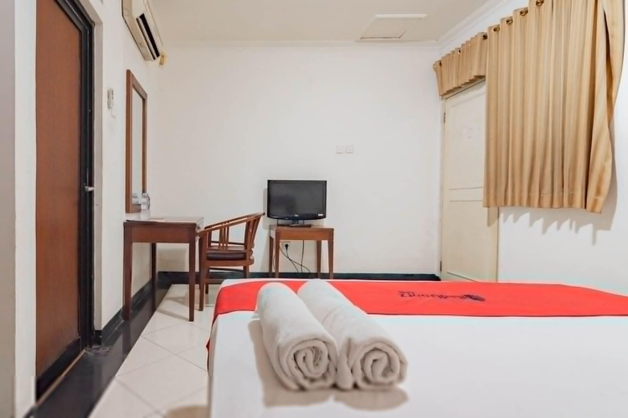 Reddoorz Plus At Buah Batu Bandung Eksteriør billede