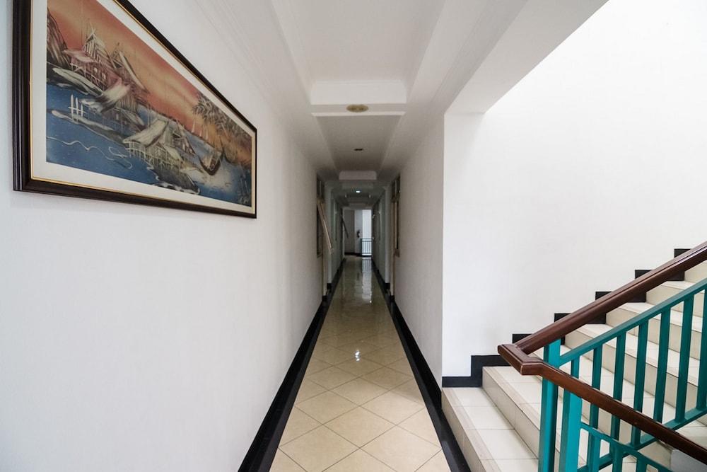 Reddoorz Plus At Buah Batu Bandung Eksteriør billede