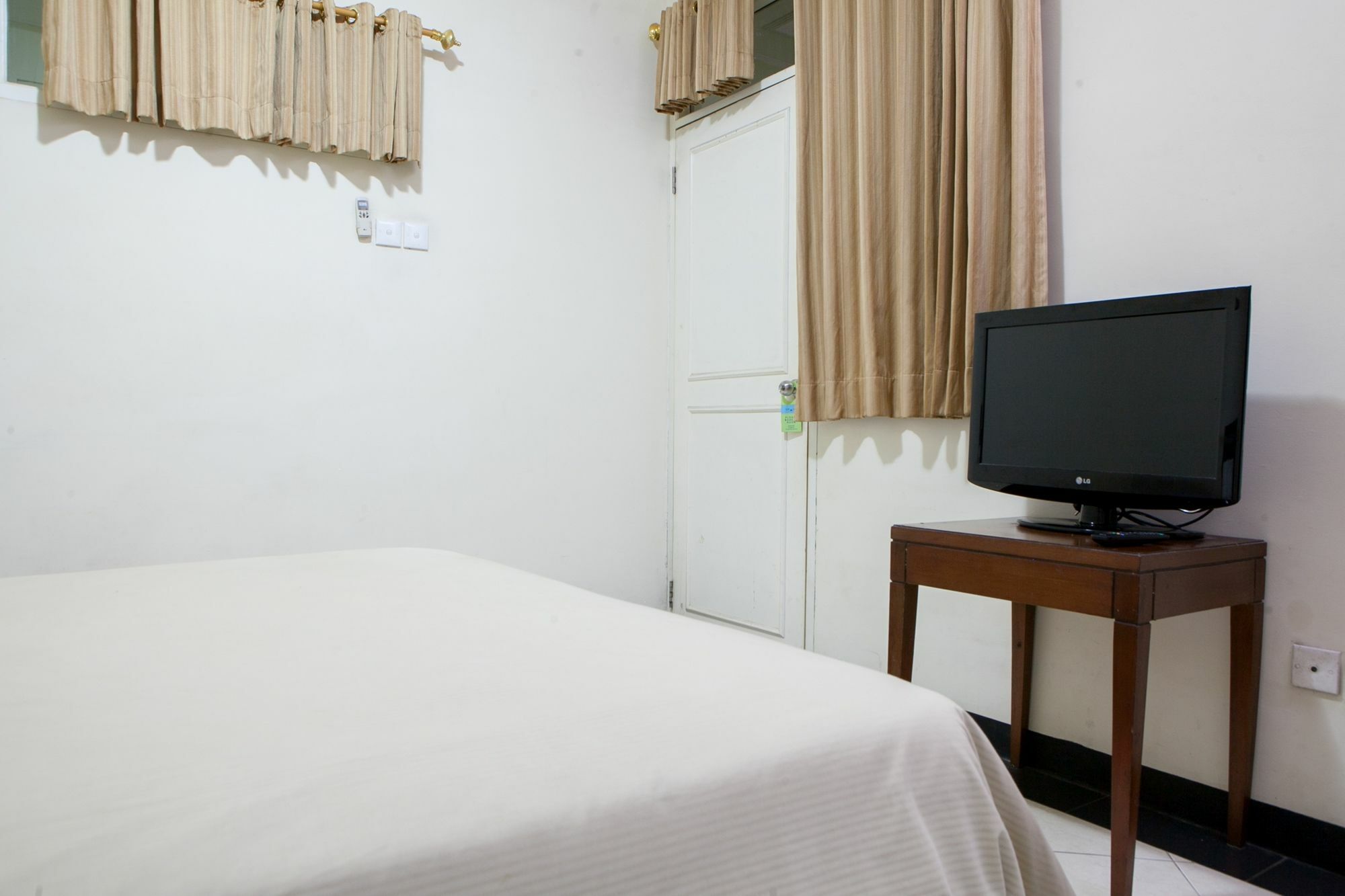 Reddoorz Plus At Buah Batu Bandung Eksteriør billede